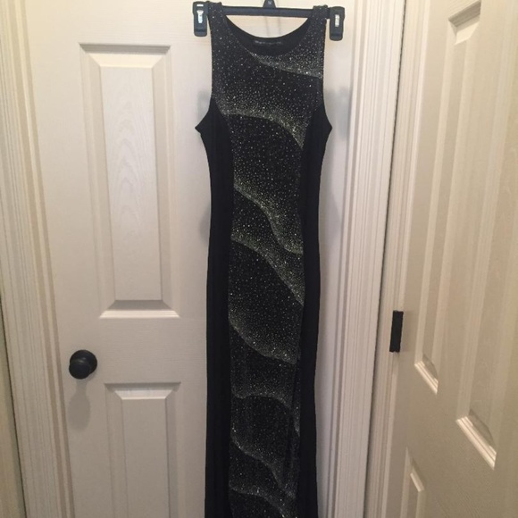 Black formal dress - Picture 1 of 3